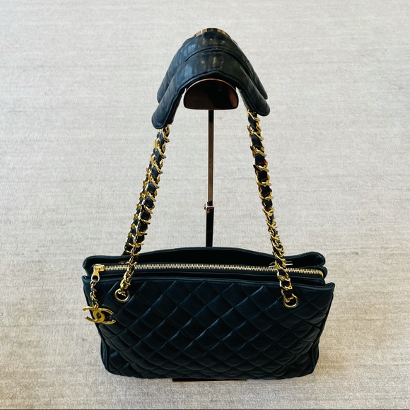 SOLD - Chanel Grand Shopping Tote - Picture 10 of 15